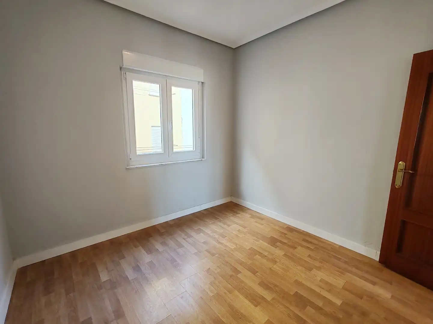Bedroom of Flat for rent in Avilés  with Terrace and Furnished