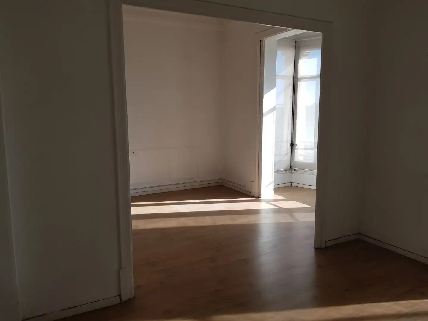 Habitación de Oficina de alquiler en Lleida con Calefacción y Balcón