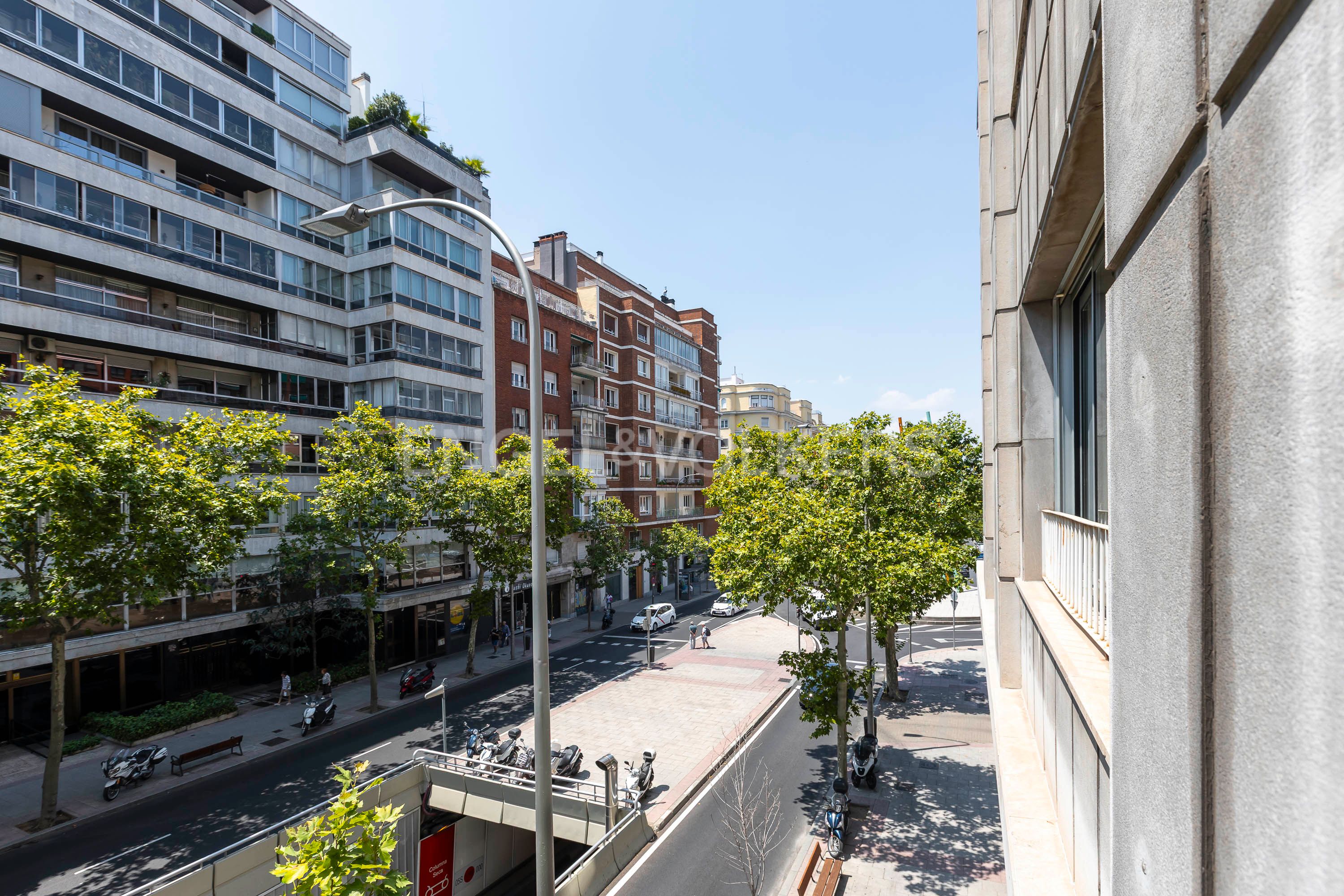Vista exterior de Apartamento en venta en  Madrid Capital con Aire acondicionado y Calefacción