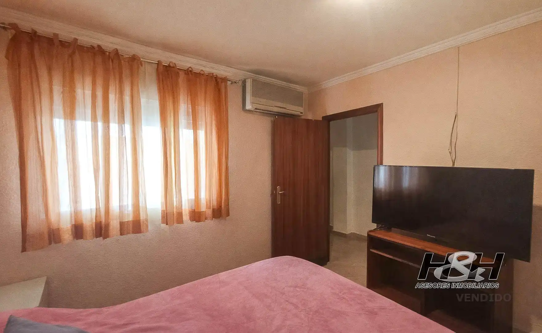 Habitación de Piso en venta en Paterna con Aire acondicionado y Calefacción