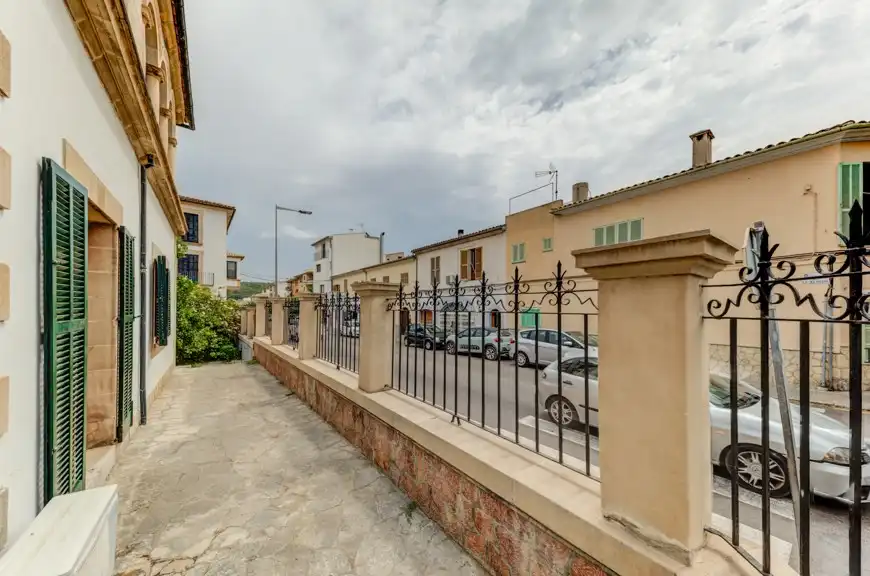 Vista exterior de Casa adosada en venta en Pollença con Aire acondicionado, Calefacción y Jardín privado