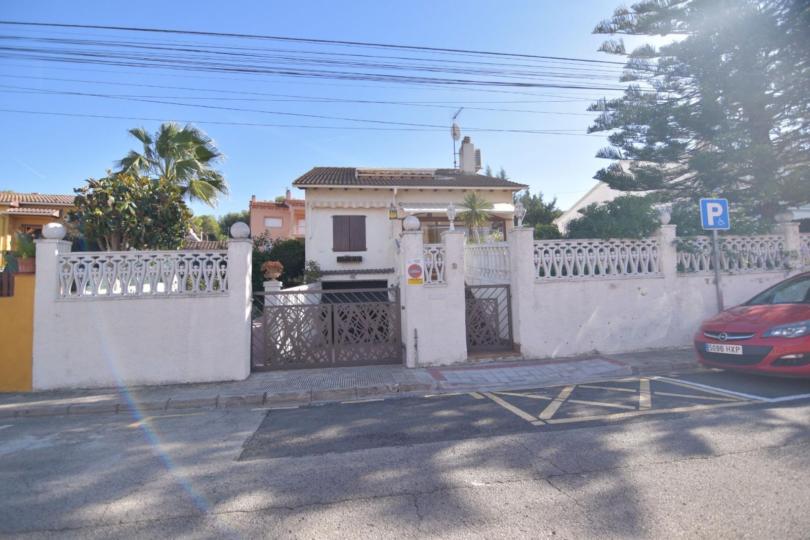 Exterior view of House or chalet for sale in El Vendrell  with Heating