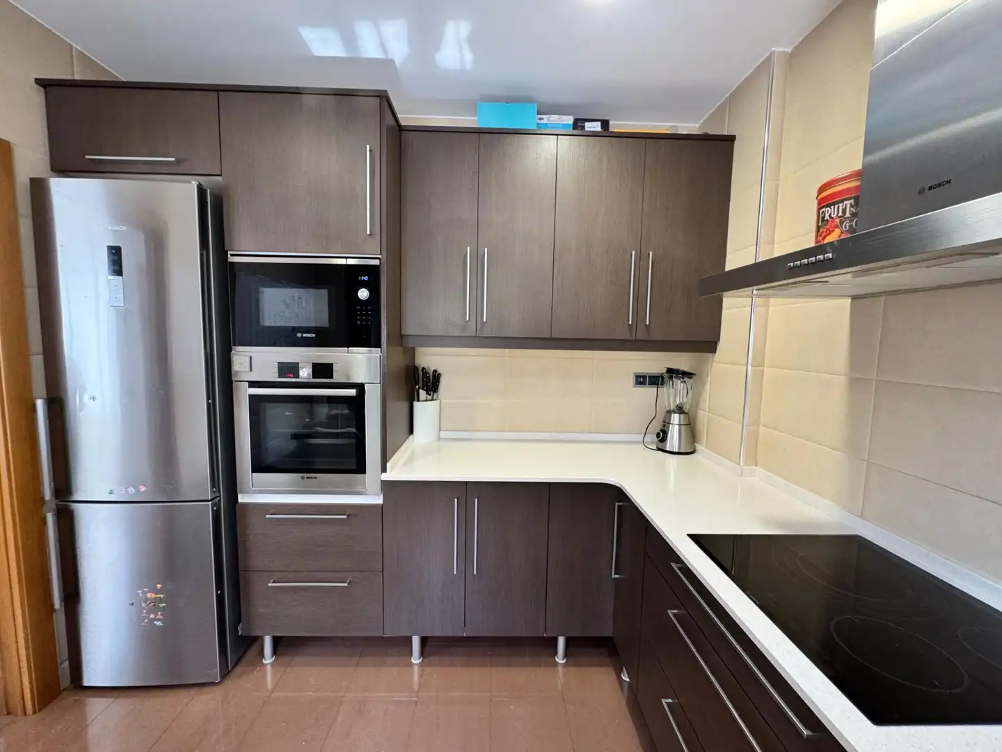 Cocina de Casa adosada en venta en Gavà con Aire acondicionado, Calefacción y Jardín privado