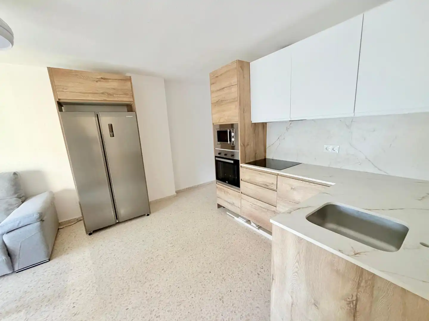 Kitchen of Flat for share in Málaga  with Terrace and Furnished