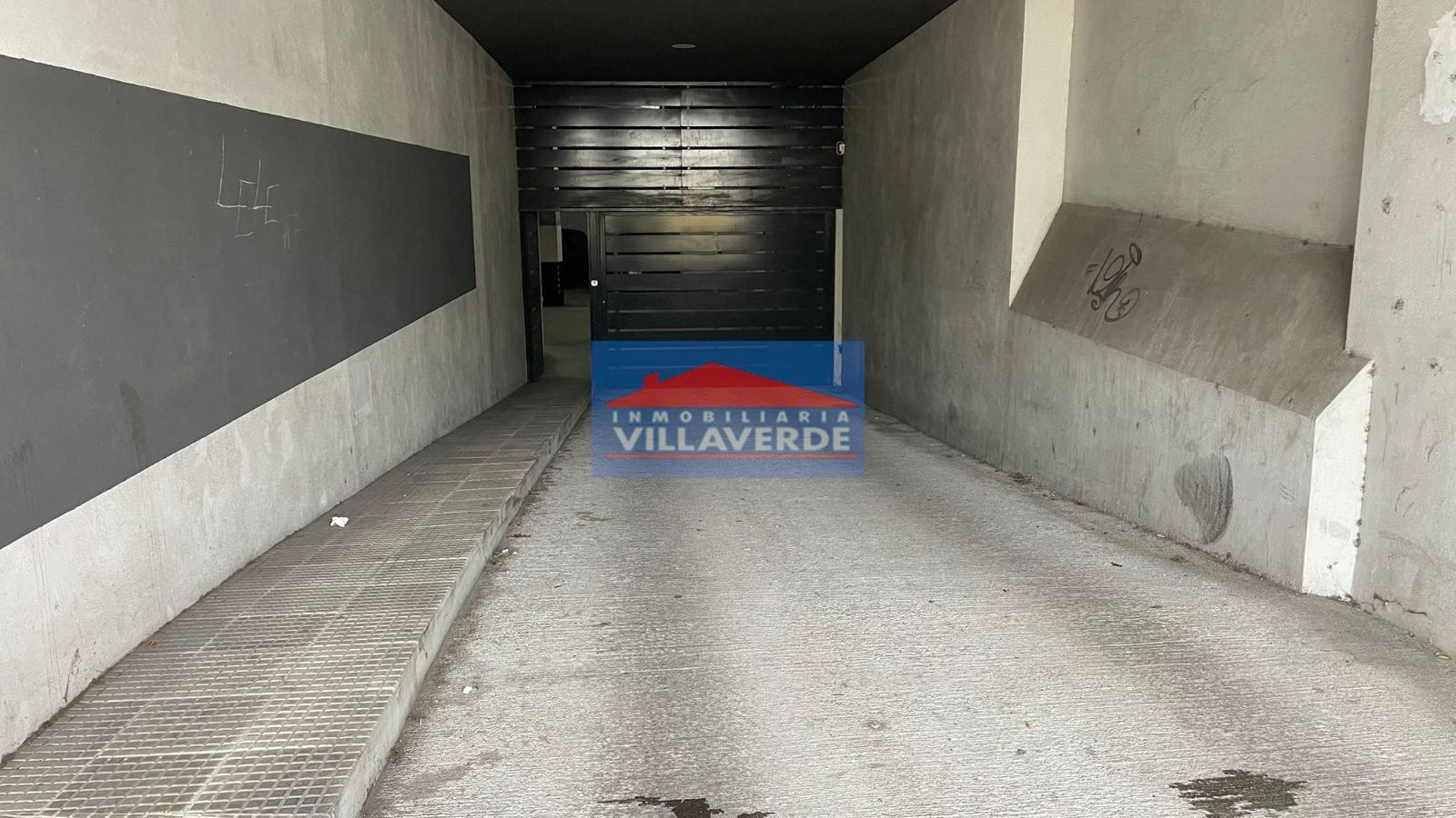 Aparcament de Garatge en venda en Cangas 