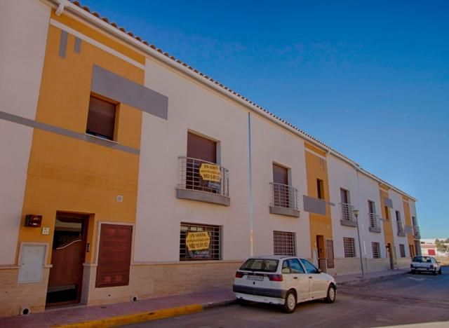 Vista exterior de Garatge en venda en Pulpí