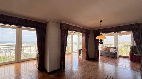 Foto 4 de Apartament en venda a Plaza de Capdepont, 3, Centro - Muelle Pesquero, Torrevieja