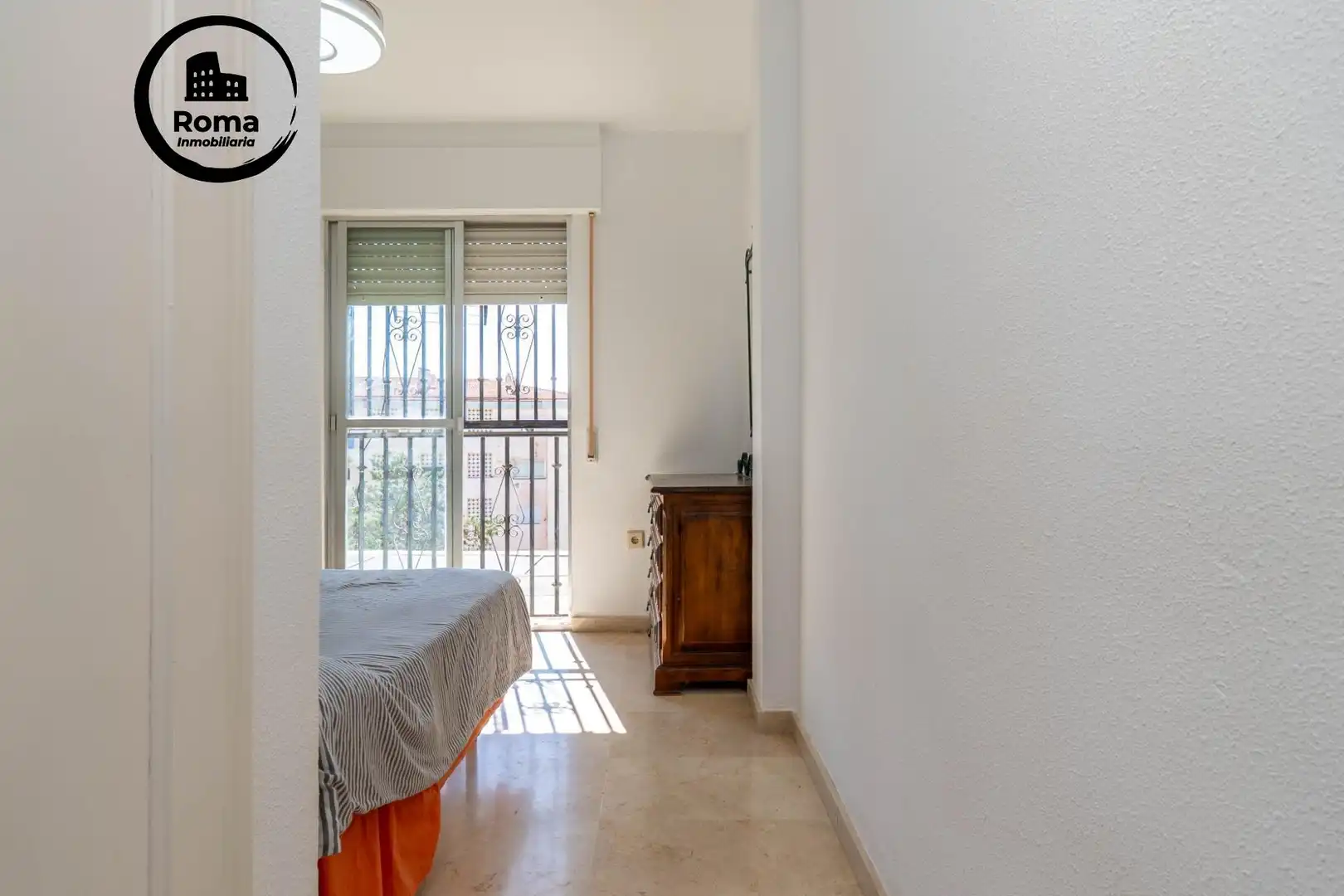 Bedroom of Houses for sale in Almuñécar  with Community pool
