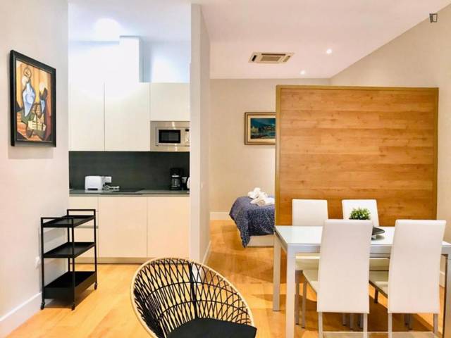 Estudio en Alquiler en La Malagueta - Monte Sancha