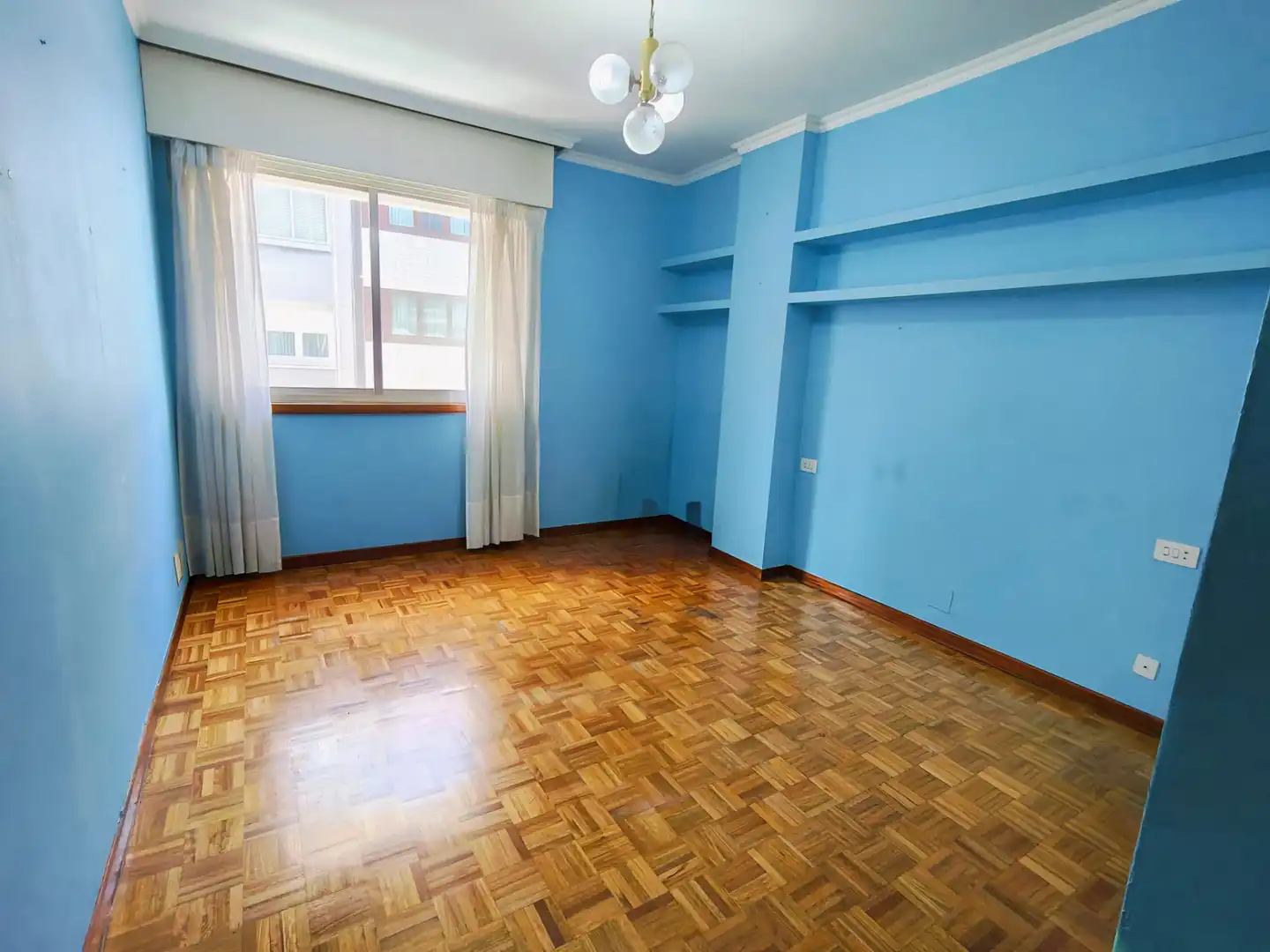 Habitación de Piso en venta en A Coruña Capital  con Parquet y Trastero