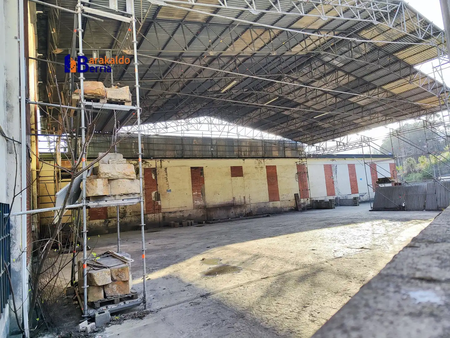 Nave industrielle avec ascenseur à vendre à Polígono Industrial Elguero-Trapaga Poligonoa, imagen 2