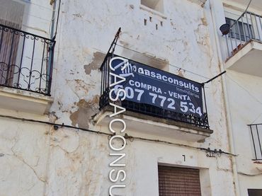 Maison avec balcon à vendre à Calle Iglesia 8