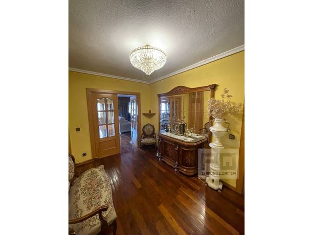 Piso en Alquiler en Paseo Santo Tomas De en Sur