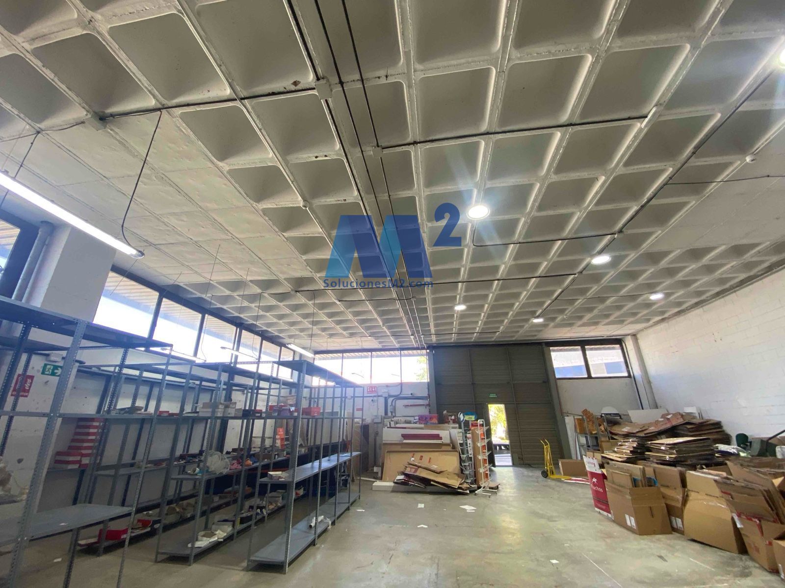 Nau industrial en venda en Alcobendas