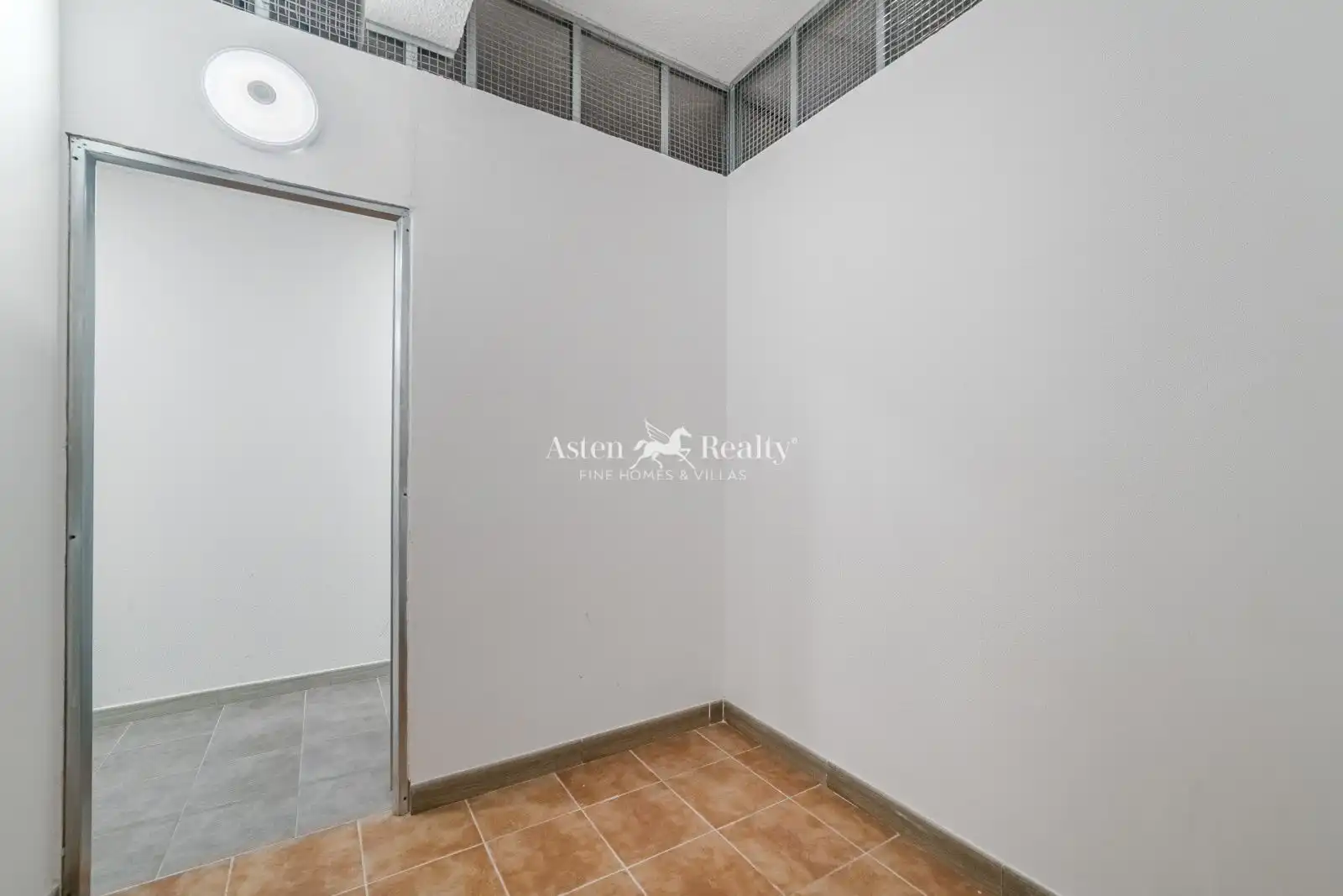 Local comercial en venda a Betancourt y Molina, imagen 8