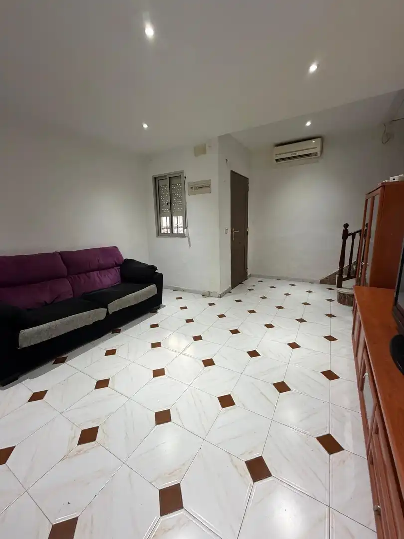 Casa a schiera in vendita a Caballero Bonald - San José Obrero - Guadalcacín