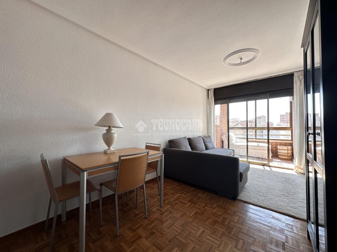 Bedroom of Flat for sale in Valladolid Capital