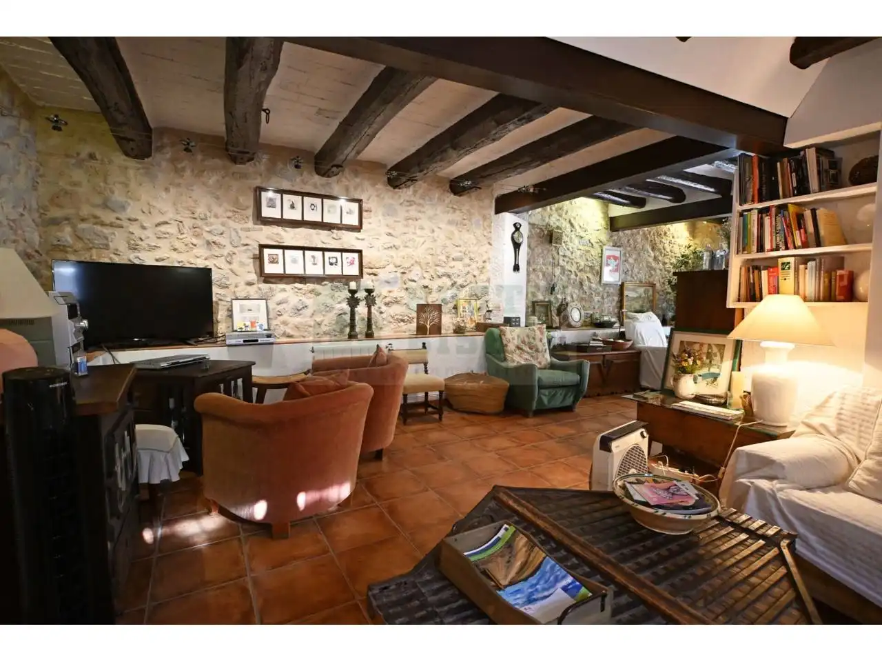 Sala de estar de Finca rústica en venta en Bellcaire d'Empordà con Aire acondicionado y Calefacción