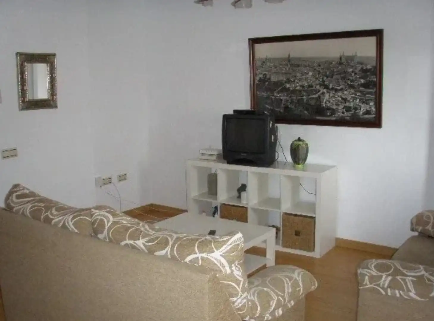 Sala d'estar de Pis de lloguer en Málaga amb Moblat, Rentadora i Microones