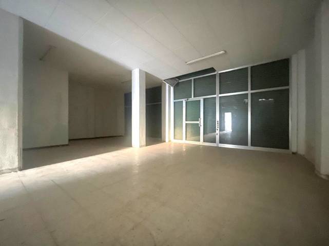 Local comercial en Alquiler en Plaza Can Monic en Can Monic