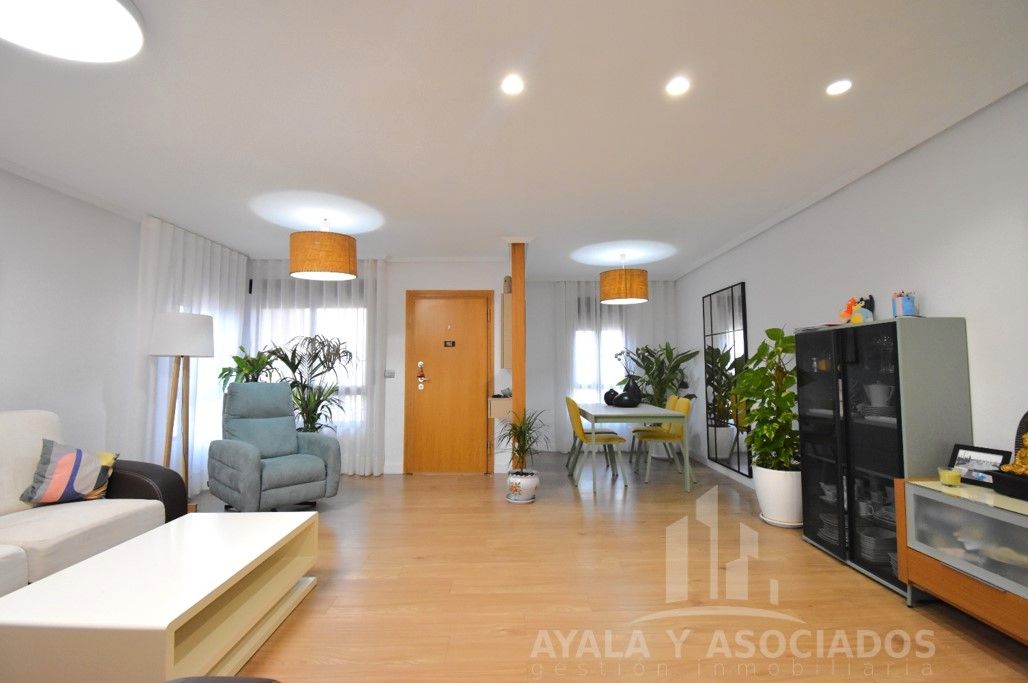 Sala de estar de Casa o chalet en venta en Torre-Pacheco con Aire acondicionado, Calefacción y Jardín privado