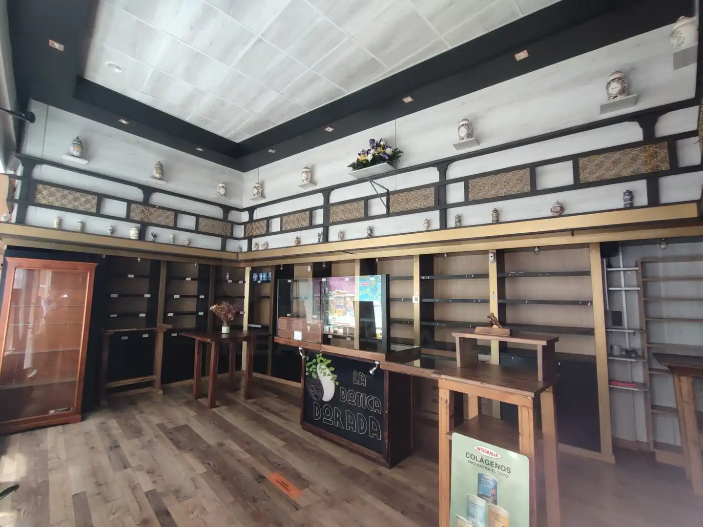 Locale commerciale in vendita a Calle PIO GULLON 23 23, imagen 2