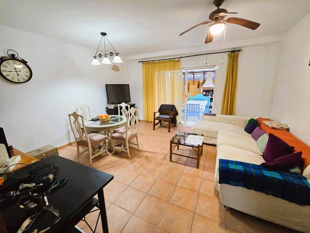 Casa adosada en Venta en Montebello - Nou Espai