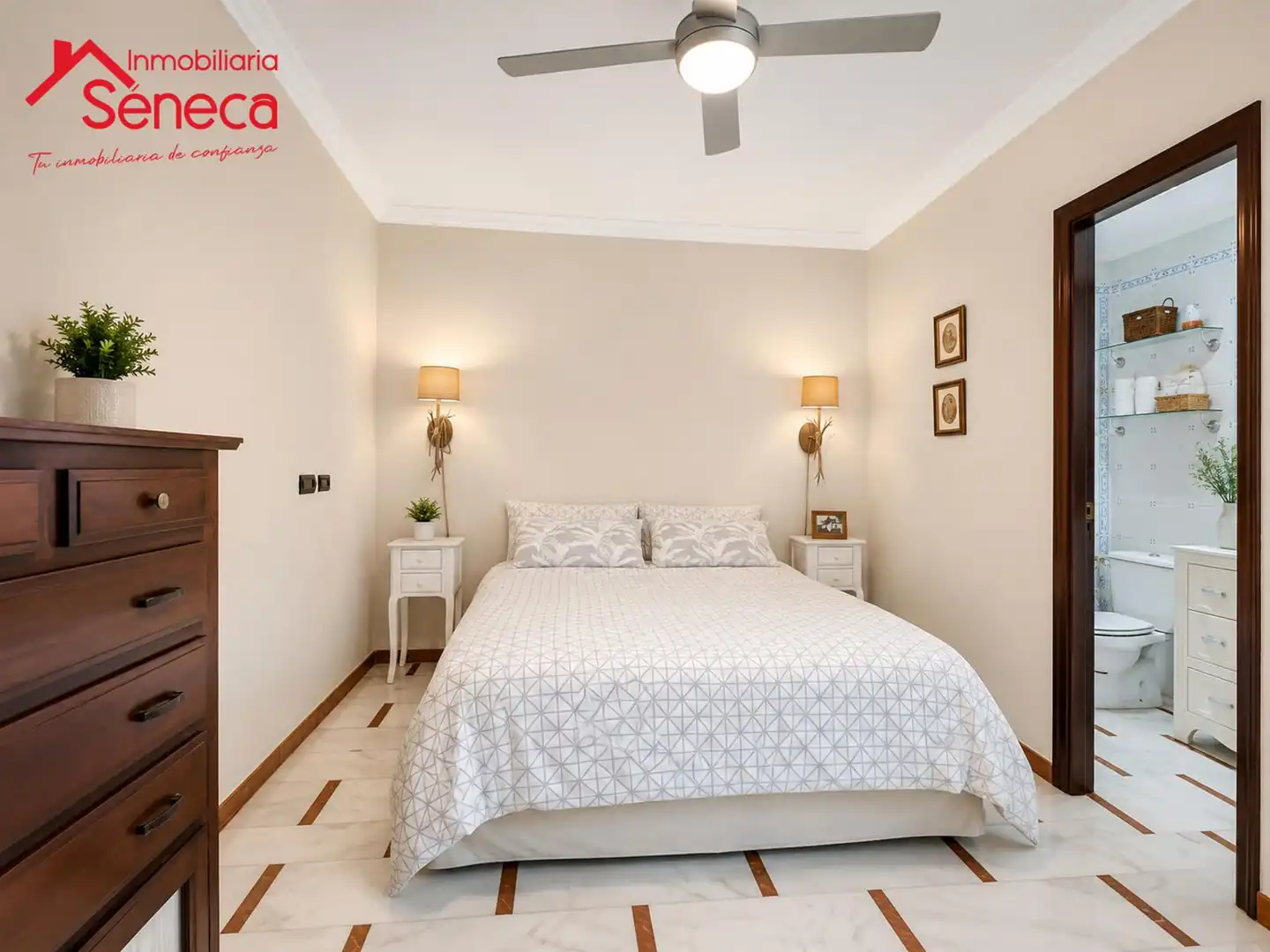 Bedroom of Flat for sale in Córdoba  with Air Conditioner, Heating and Storage room