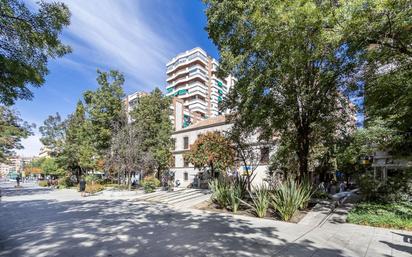 Exterior view of Flat for sale in  Granada Capital  with Balcony