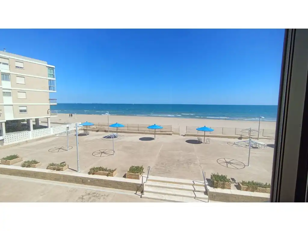 Apartamento en venta en El Perellonet