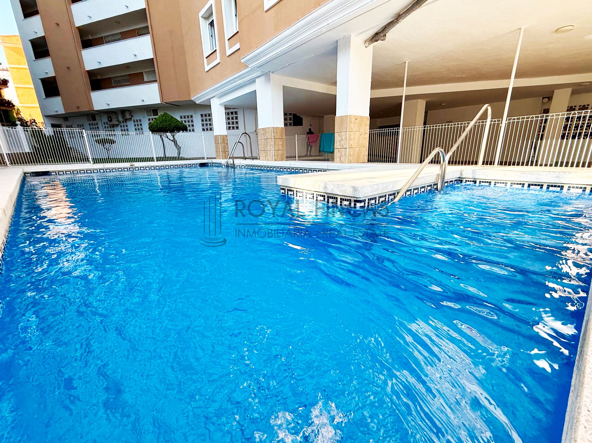 Piscina de Pis en venda en Benalmádena amb Aire condicionat, Terrassa i Traster