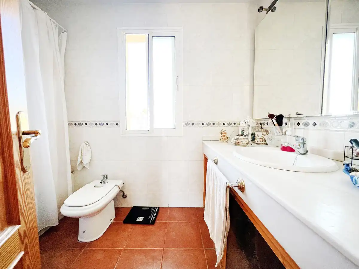 Terraced house with garden for sale in San Pedro de Alcántara, imagen 7