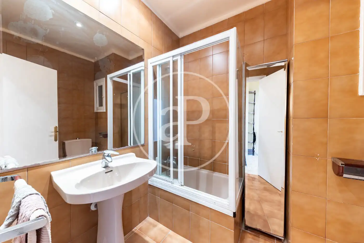 Baño de Piso en venta en  Palma de Mallorca con Aire acondicionado, Calefacción y Terraza