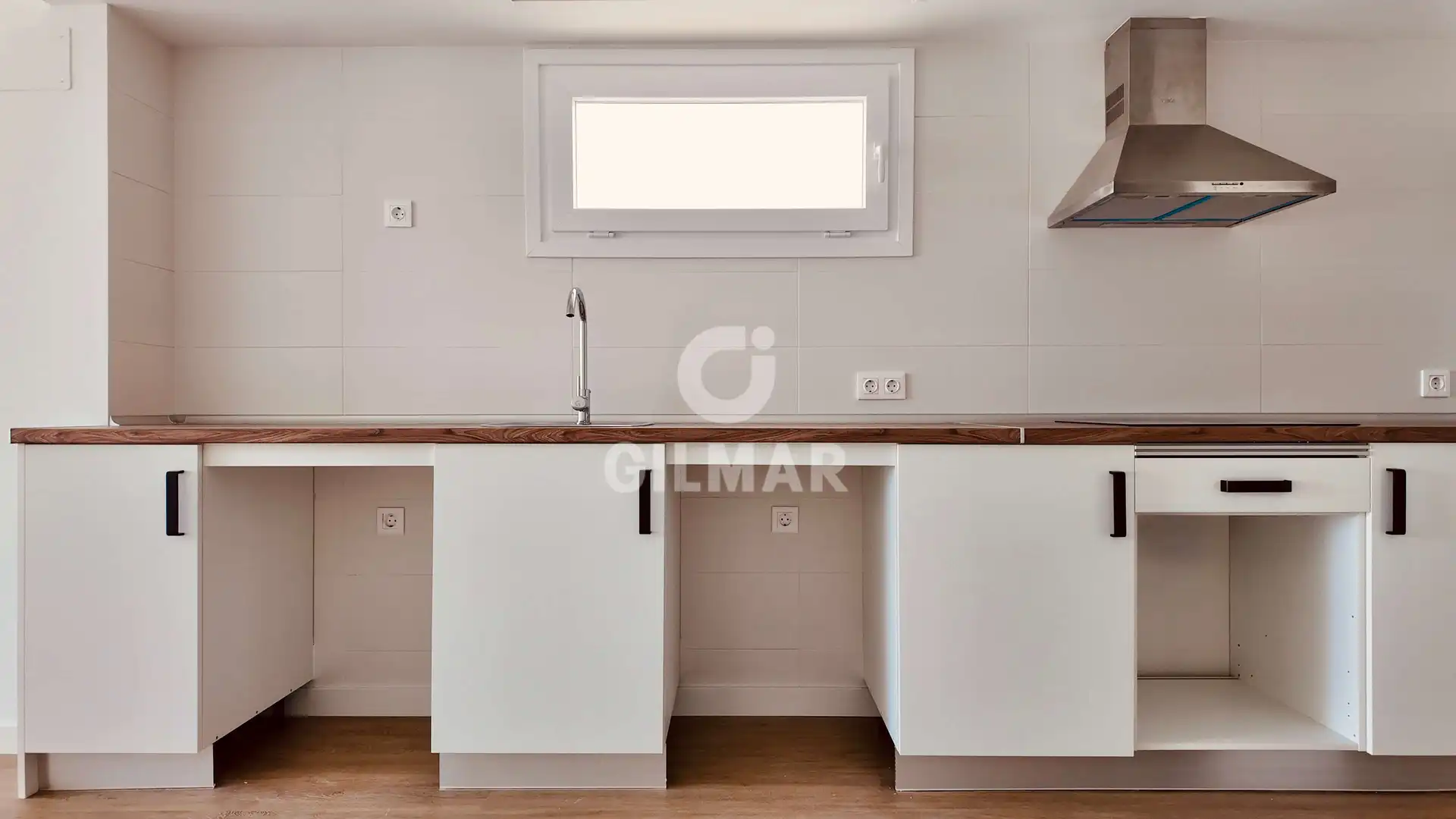Kitchen of Flat for sale in Fuengirola  with Heating, Private garden and Storage room