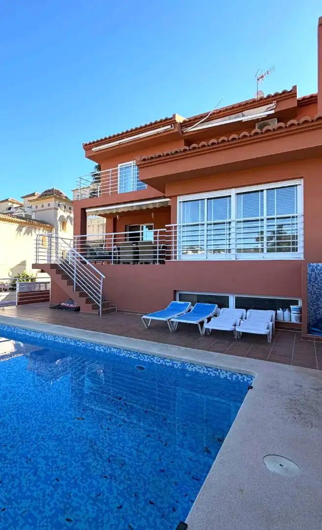 Maison avec piscine à vendre à Partida Casanova