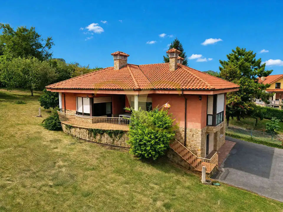 Vista exterior de Casa o chalet en venta en Gijón  con Calefacción, Jardín privado y Terraza