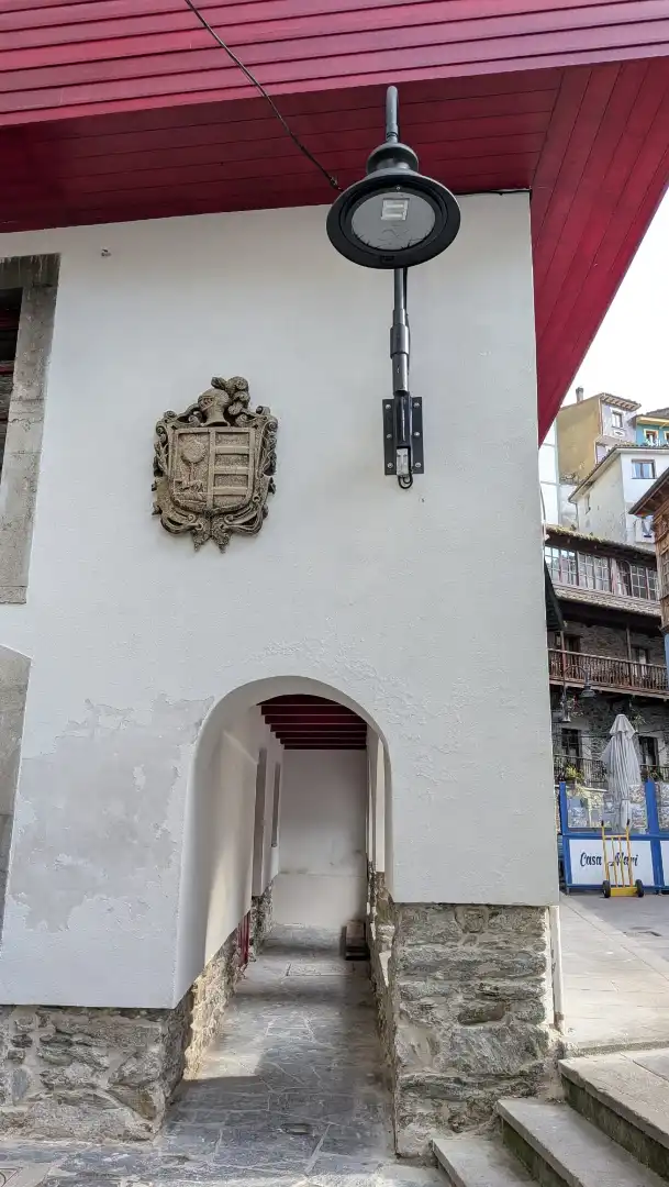 Exterior view of Commercial properties for rent in Cudillero  with Terrace