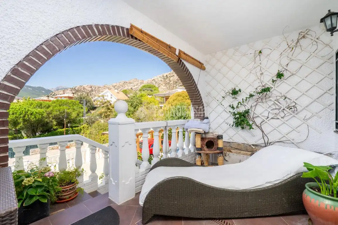 Terrace of Detached homes for sale in Manzanares El Real  with Heating, Private garden and Terrace