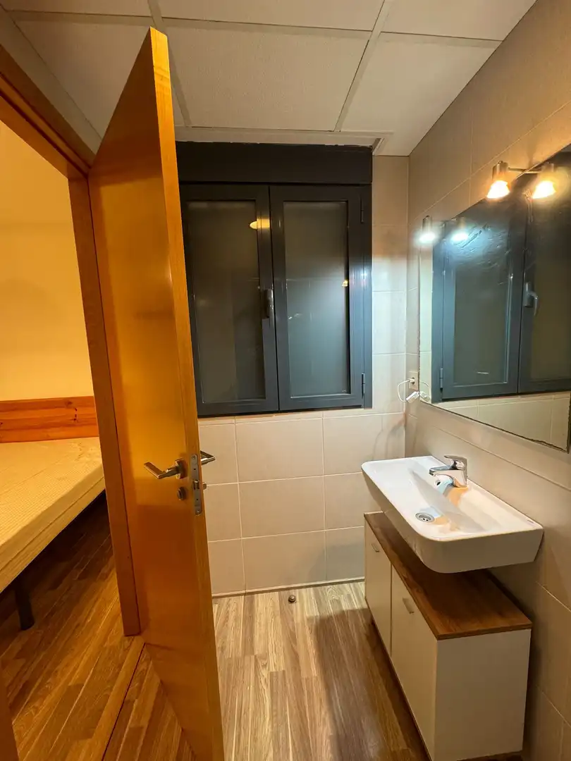 Baño de Piso de alquiler en Valencia con Calefacción y Amueblado