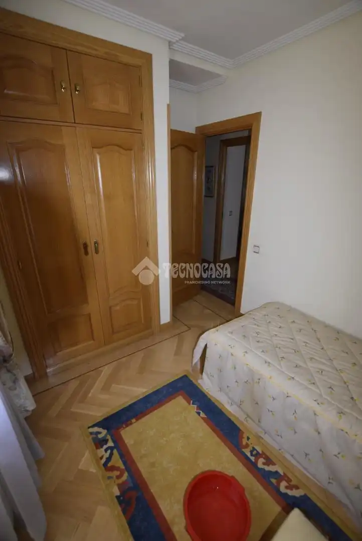 Habitación de Piso en venta en Alcorcón con Aire acondicionado, Calefacción y Terraza