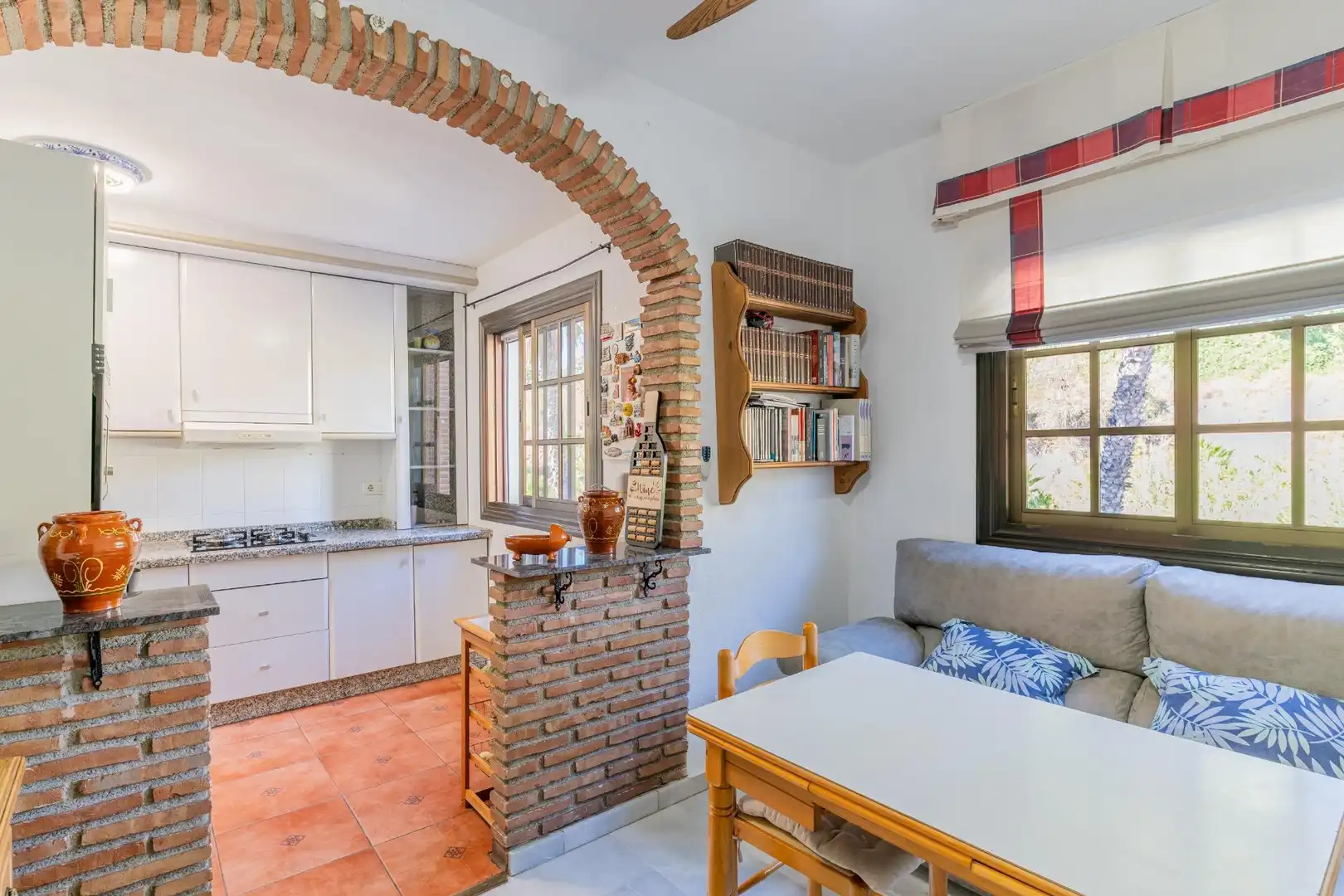 Casa amb terrassa en venda a Avenida Avenida Ángel Gijón Díaz, imagen 10