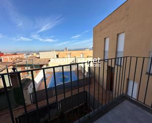 Vista exterior de Casa adosada en venda en Castelló de Rugat amb Terrassa i Balcó