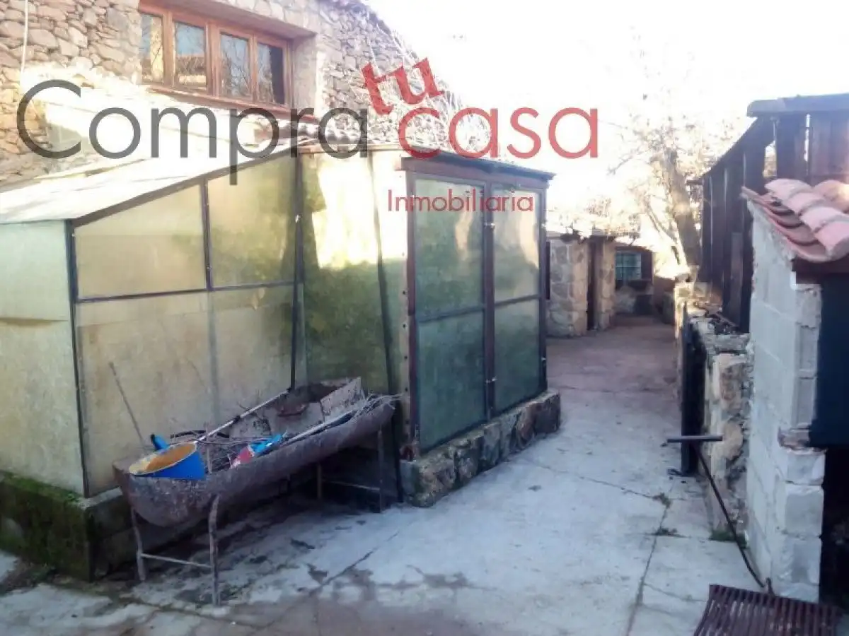 Local comercial en venda a Torrecaballeros, imagen 38