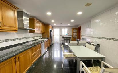 Kitchen of Attic for sale in Fuengirola  with Air Conditioner, Terrace and Swimming Pool