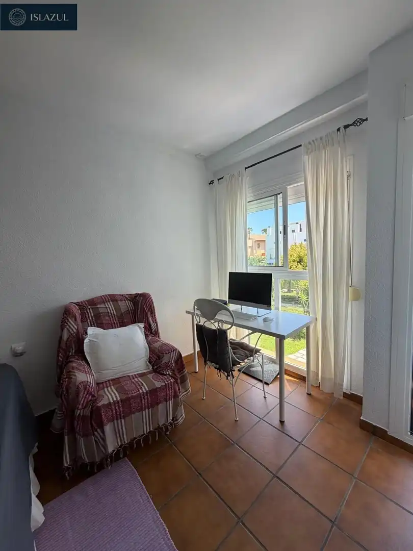 Schlafzimmer von Maisonette zum Verkauf in Islantilla mit Klimaanlage, Heizung und Privatgarten