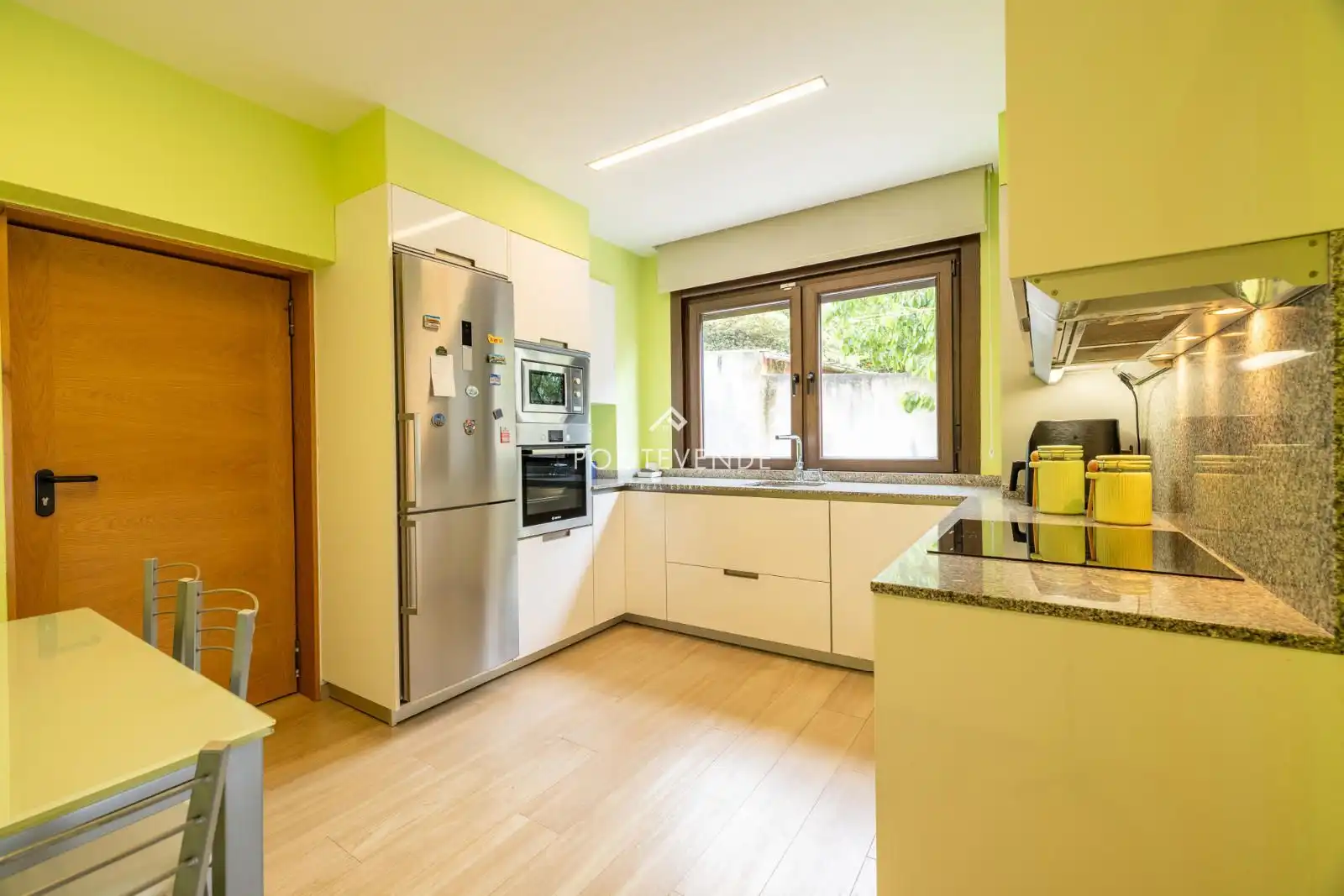 Cocina de Casa o chalet en venta en Vigo  con Calefacción, Terraza y Trastero