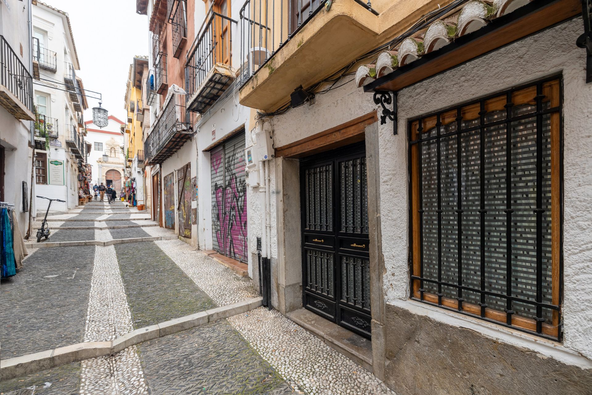 Außenansicht von Geschaftsraum zur Miete in  Granada Capital