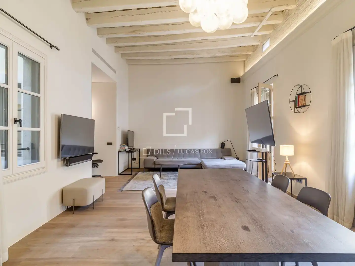 Living room of Flat for sale in Barcelona  with Air Conditioner, Heating and Furnished