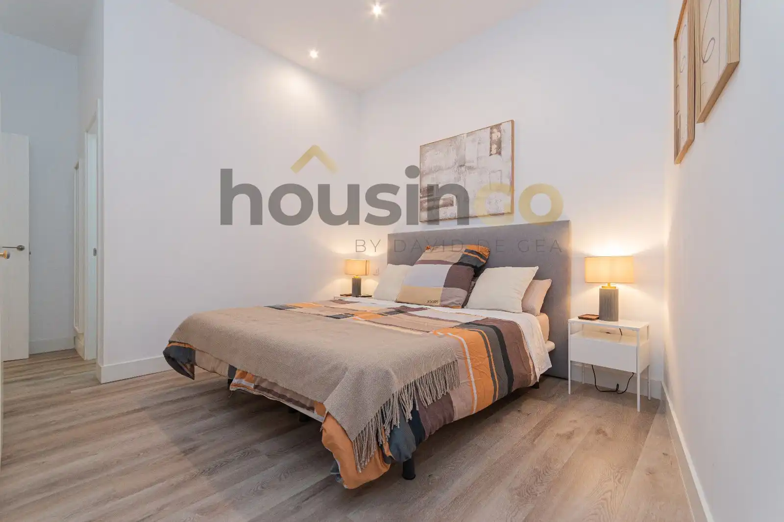 Bedroom of Flat for rent in Madrid  with Air Conditioner, Heating and Furnished