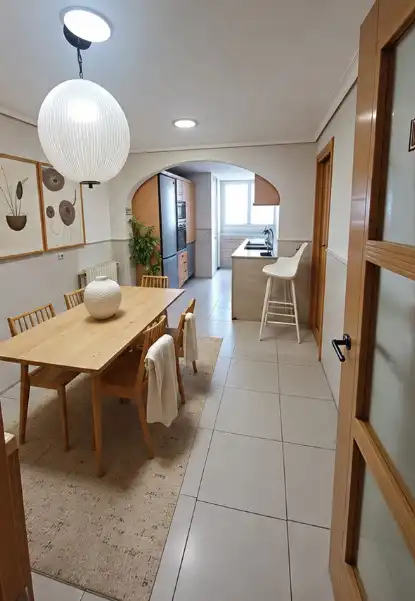 Cuina de Pis en venda en Madrid amb Aire condicionat, Calefacció i Jardí privat